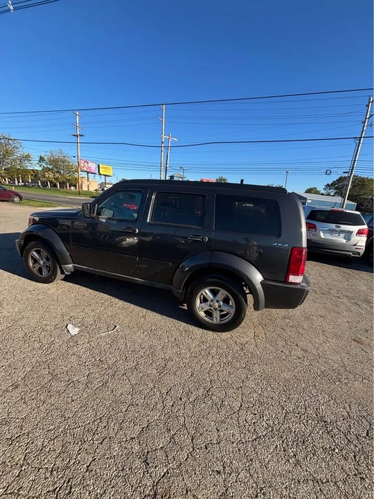 2010 Dodge Nitro - Image 7 of 11