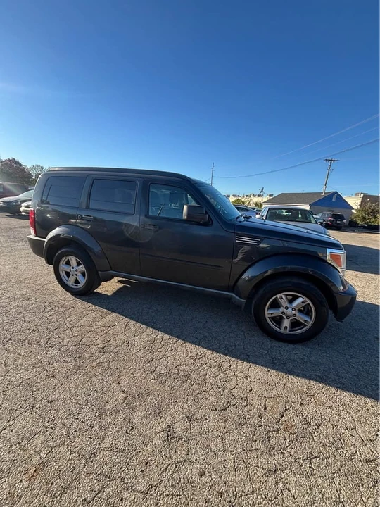 2010 Dodge Nitro - Image 3 of 11