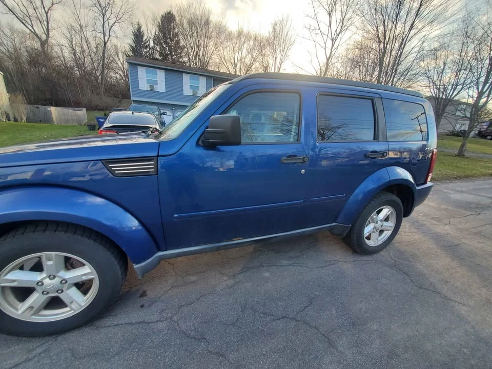 2010 Dodge Nitro - Image 3 of 11