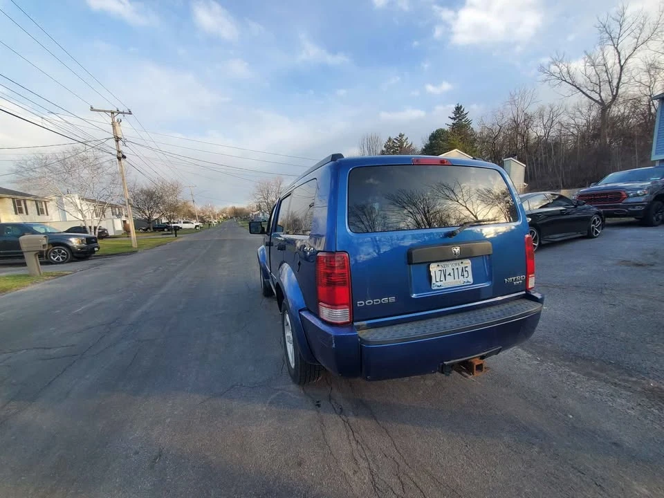 2010 Dodge Nitro - Image 4 of 11