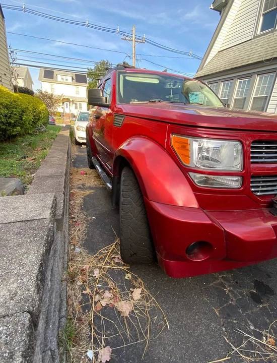 2010 Dodge Nitro - Image 2 of 8