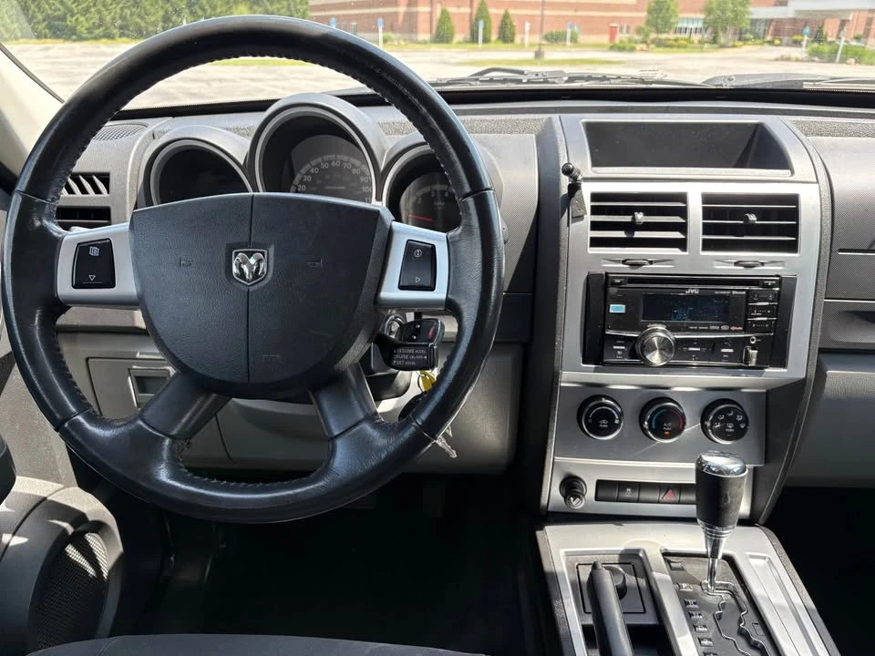 2010 Dodge Nitro - Image 10 of 19