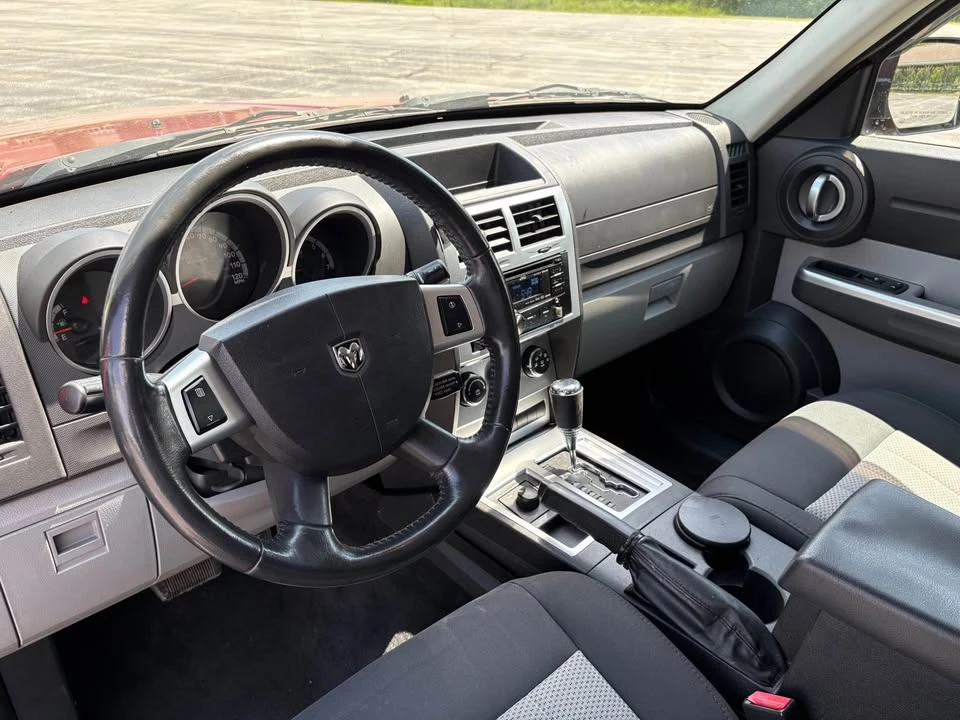 2010 Dodge Nitro - Image 12 of 19