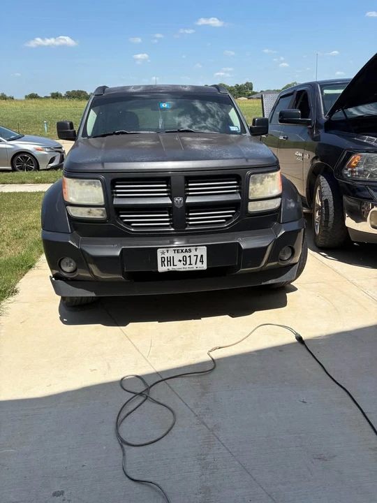 2010 Dodge Nitro - Image 2 of 6