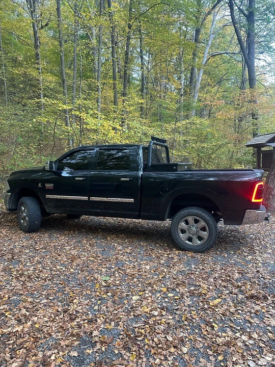 2010 Dodge Ram 4th Gen - Image 5 of 10