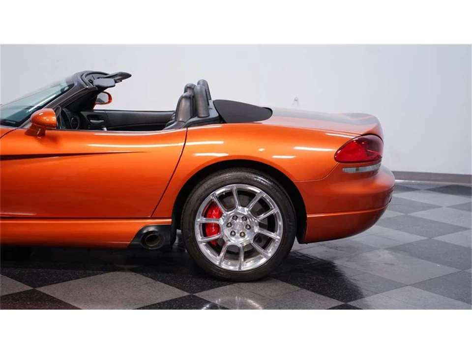 2010 Dodge Viper 4th Gen - Image 22 of 31