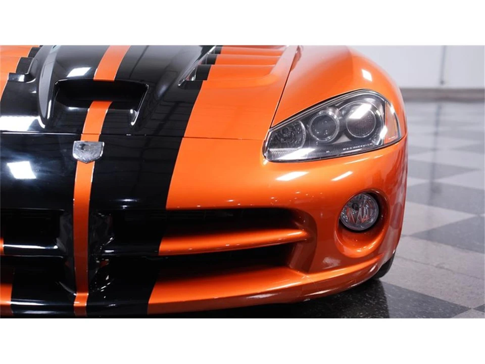 2010 Dodge Viper 4th Gen - Image 18 of 31