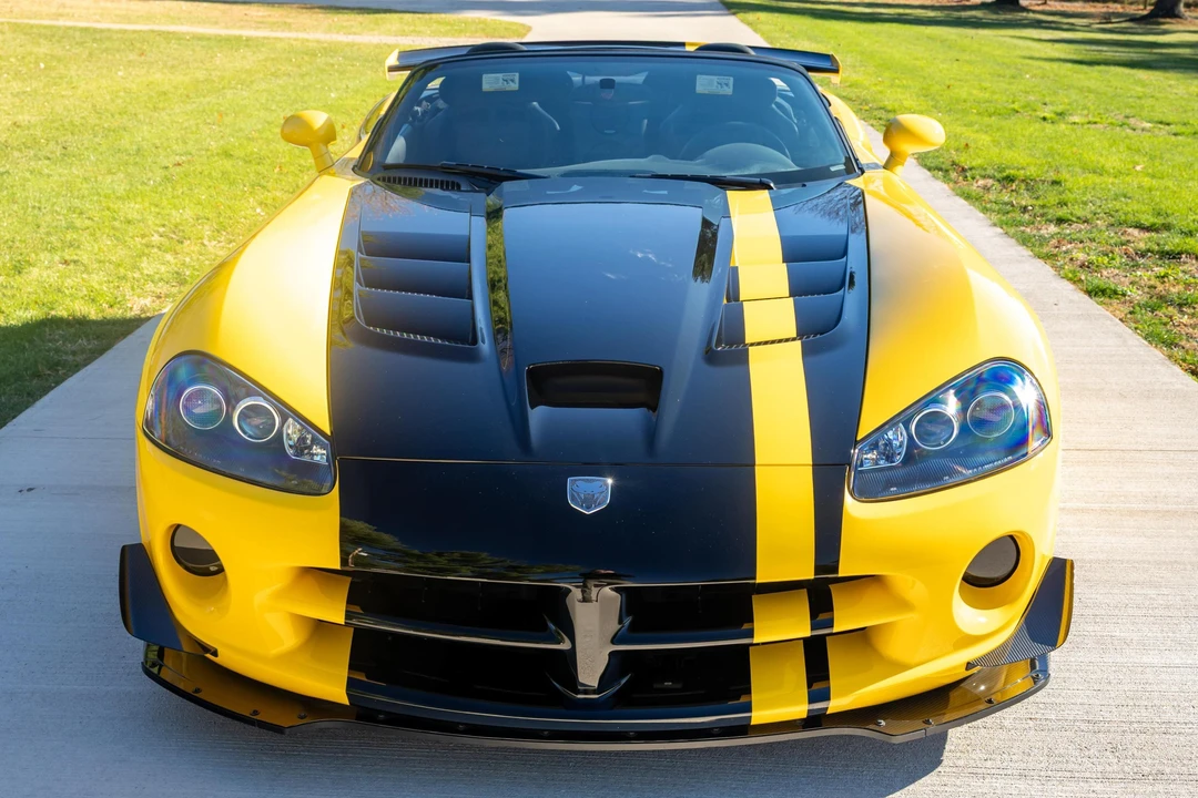 2010 Dodge Viper ACR 4th Gen - Image 2 of 31