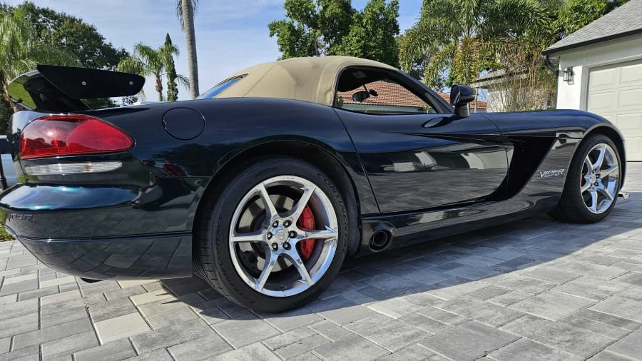 2010 Dodge Viper 4th Gen - Image 10 of 15