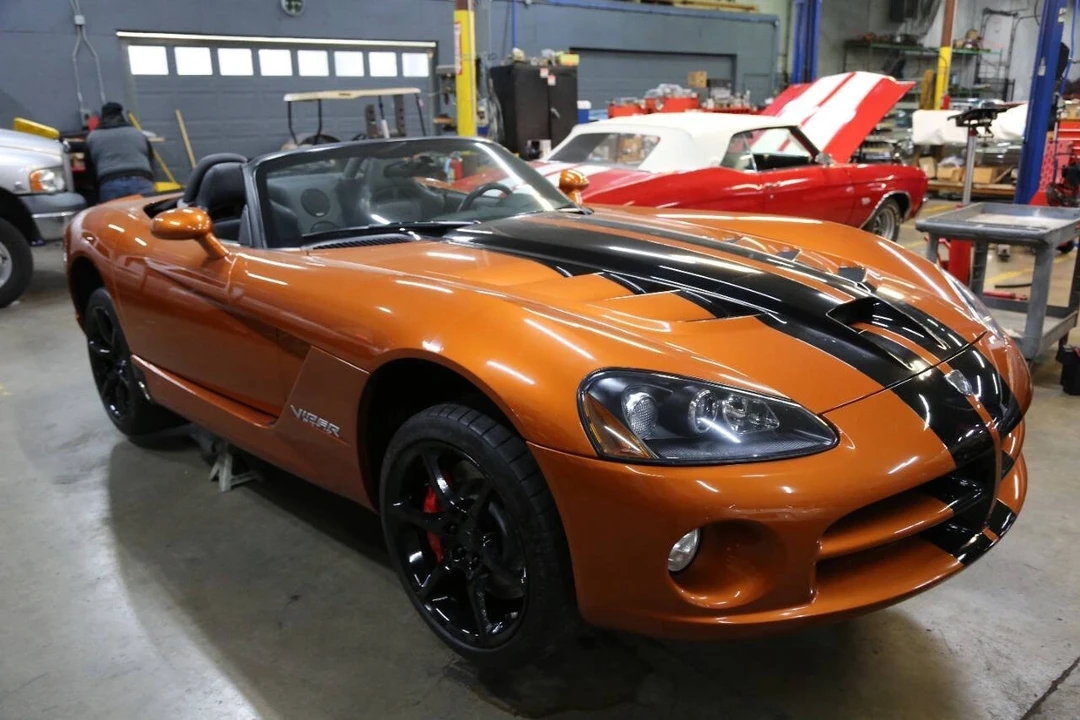 2010 Dodge Viper 5th Gen - Image 2 of 12