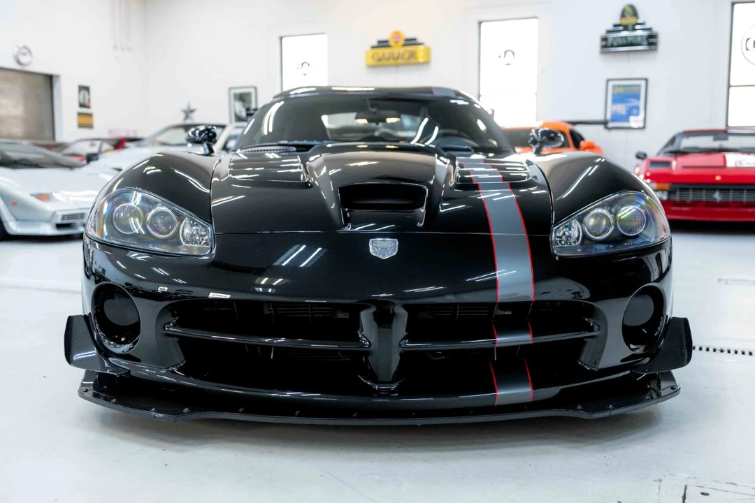 2010 Dodge Viper 4th Gen - Image 5 of 12