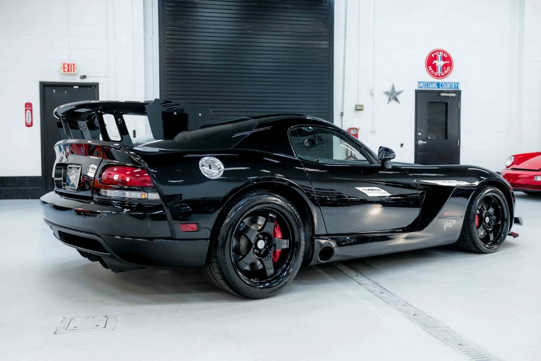 2010 Dodge Viper 4th Gen - Image 8 of 12