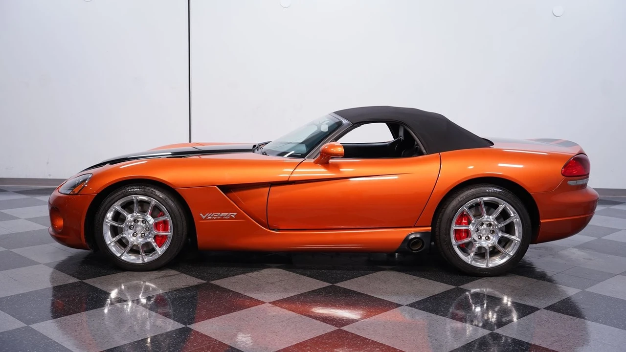 2010 Dodge Viper 4th Gen - Image 3 of 31