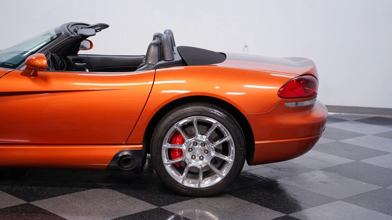 2010 Dodge Viper 4th Gen - Image 23 of 31