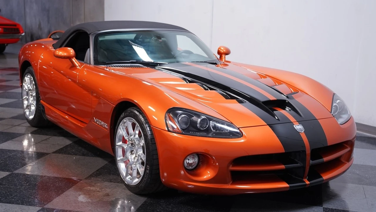 2010 Dodge Viper 4th Gen - Image 15 of 21