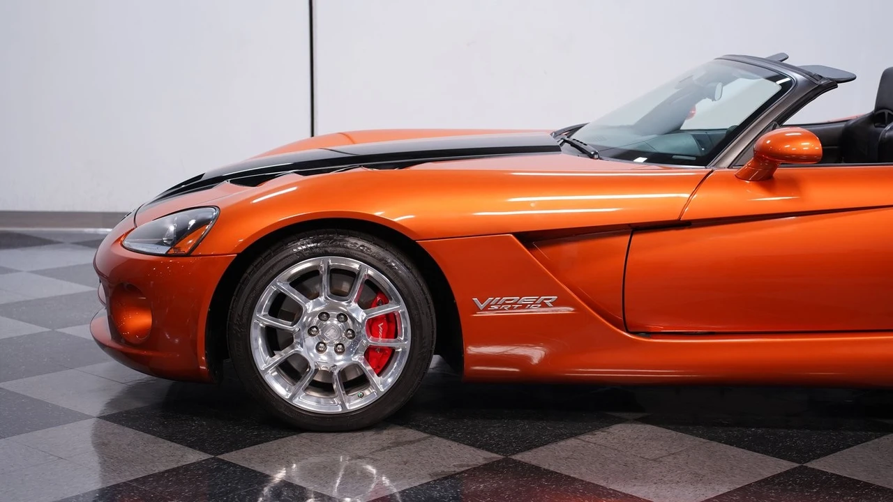 2010 Dodge Viper 4th Gen - Image 22 of 31
