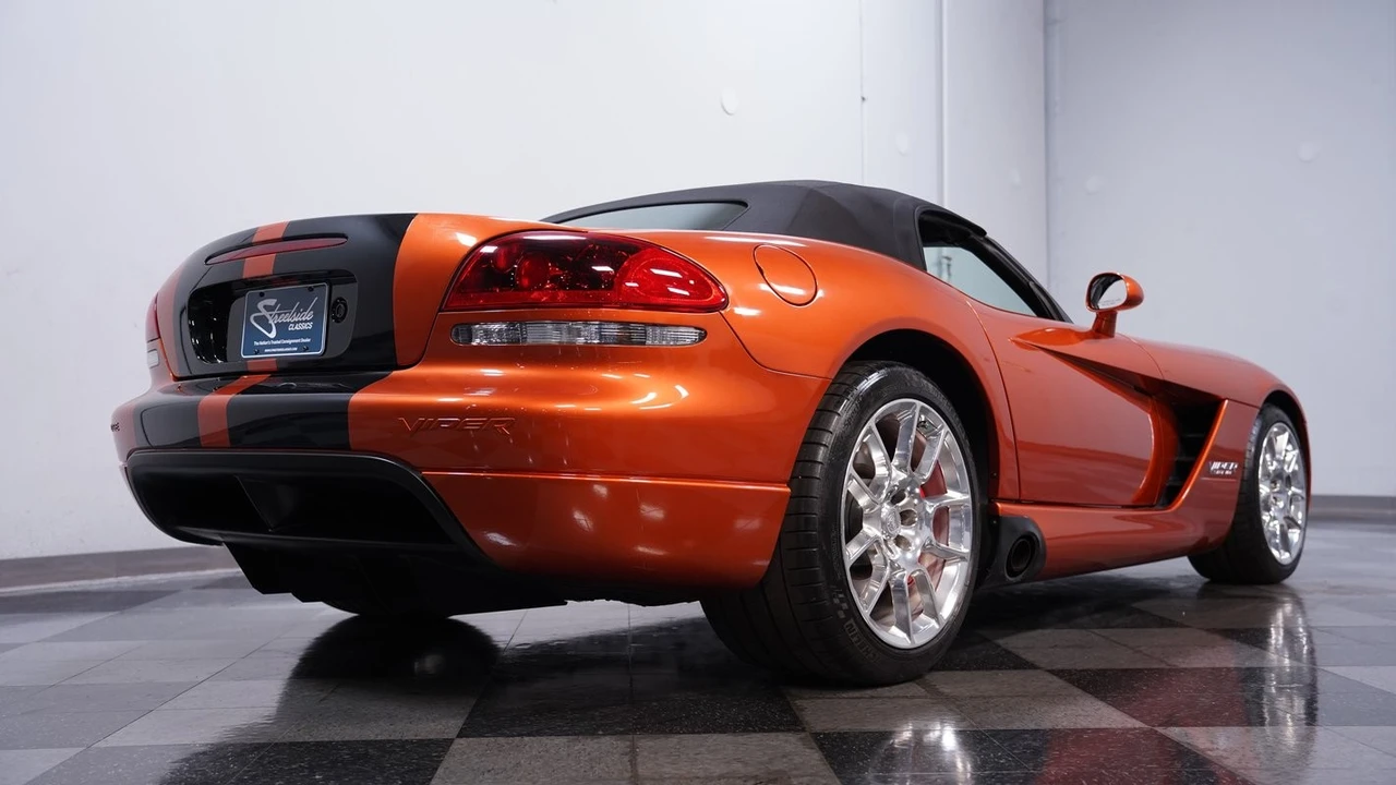 2010 Dodge Viper 4th Gen - Image 25 of 31