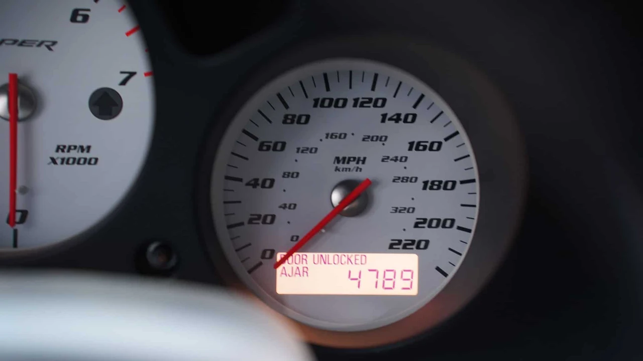 2010 Dodge Viper 4th Gen - Image 17 of 22