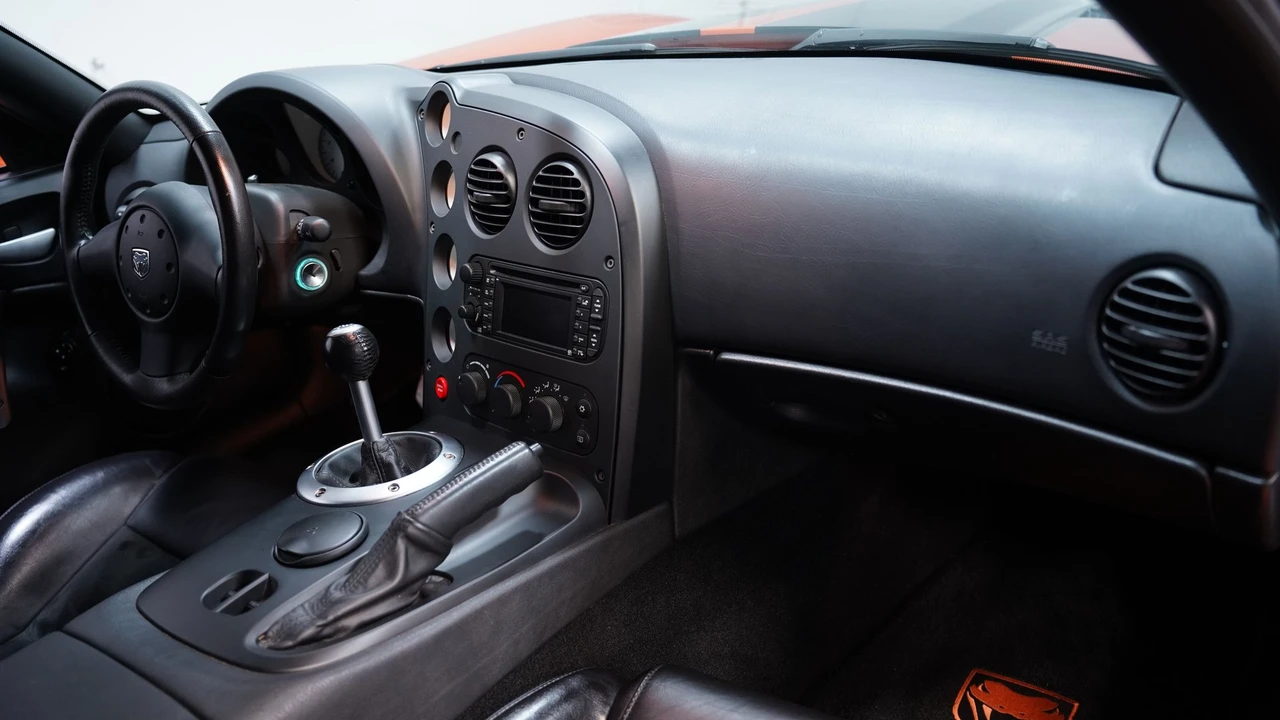 2010 Dodge Viper 4th Gen - Image 21 of 22