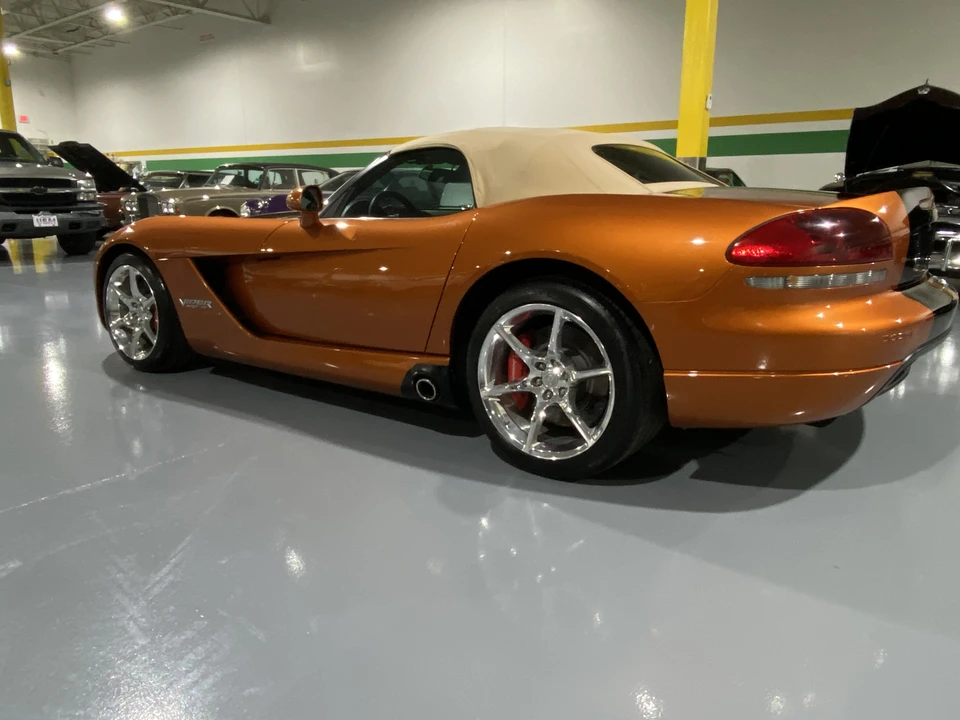 2010 Dodge Viper 4th Gen - Image 14 of 31
