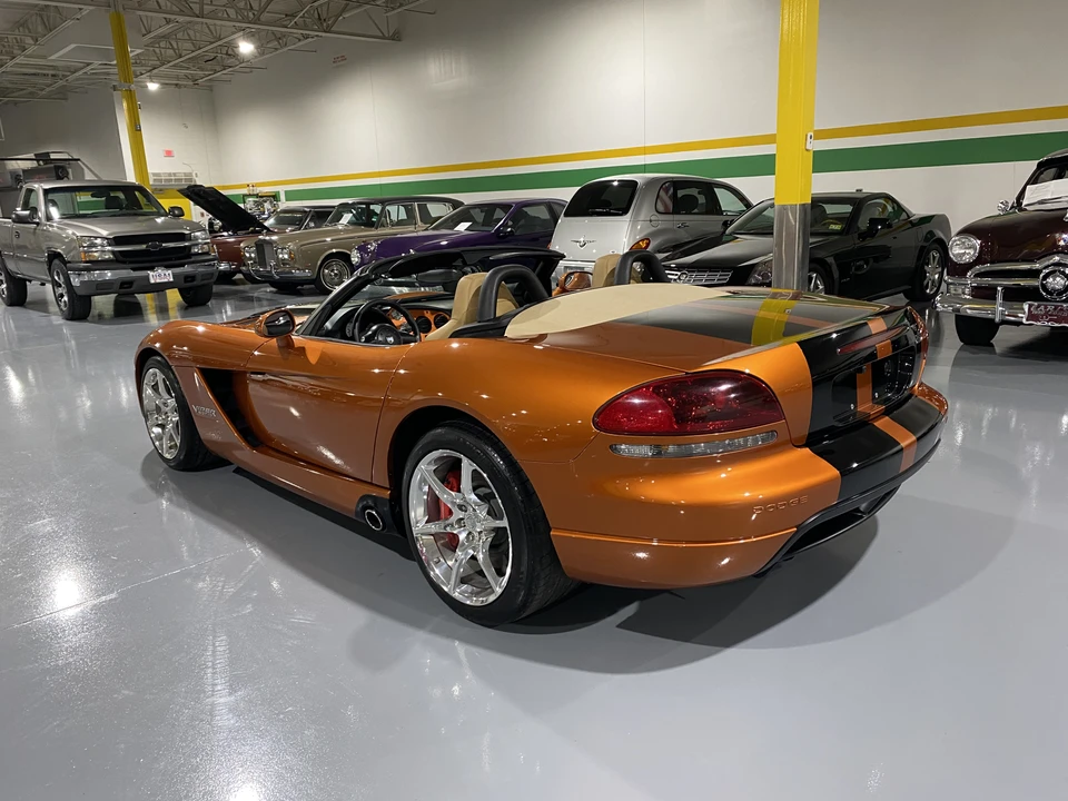 2010 Dodge Viper 4th Gen - Image 3 of 31
