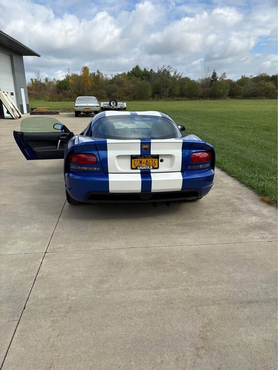 2010 Dodge Viper 4th Gen - Image 2 of 5