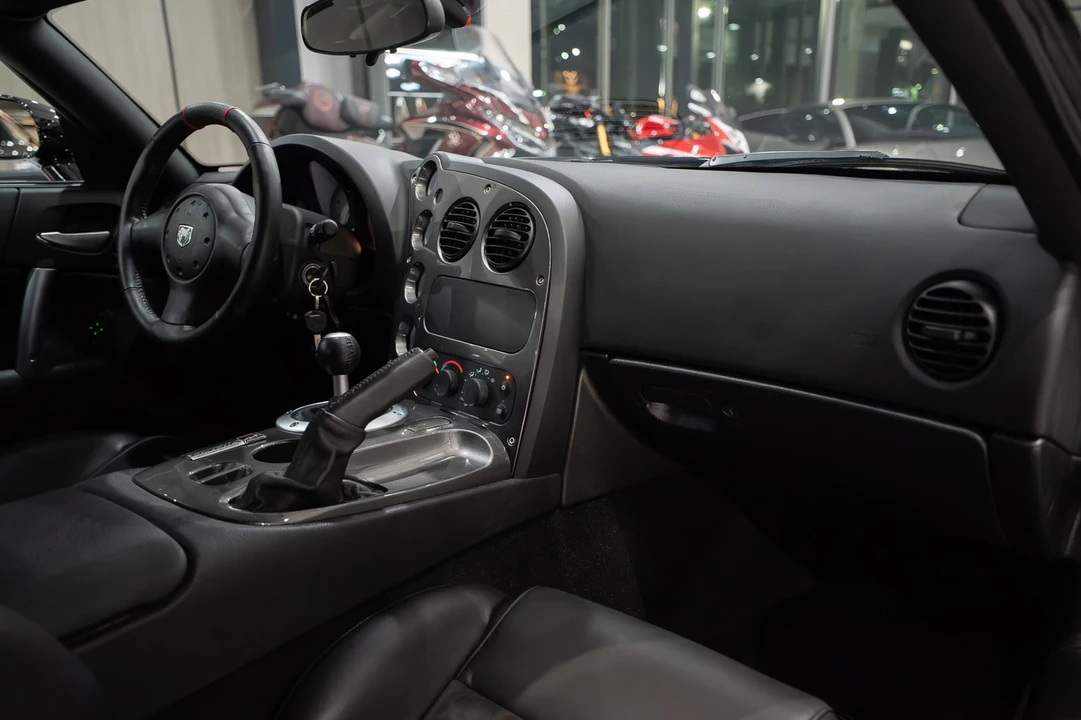 2010 Dodge Viper 4th Gen - Image 28 of 31