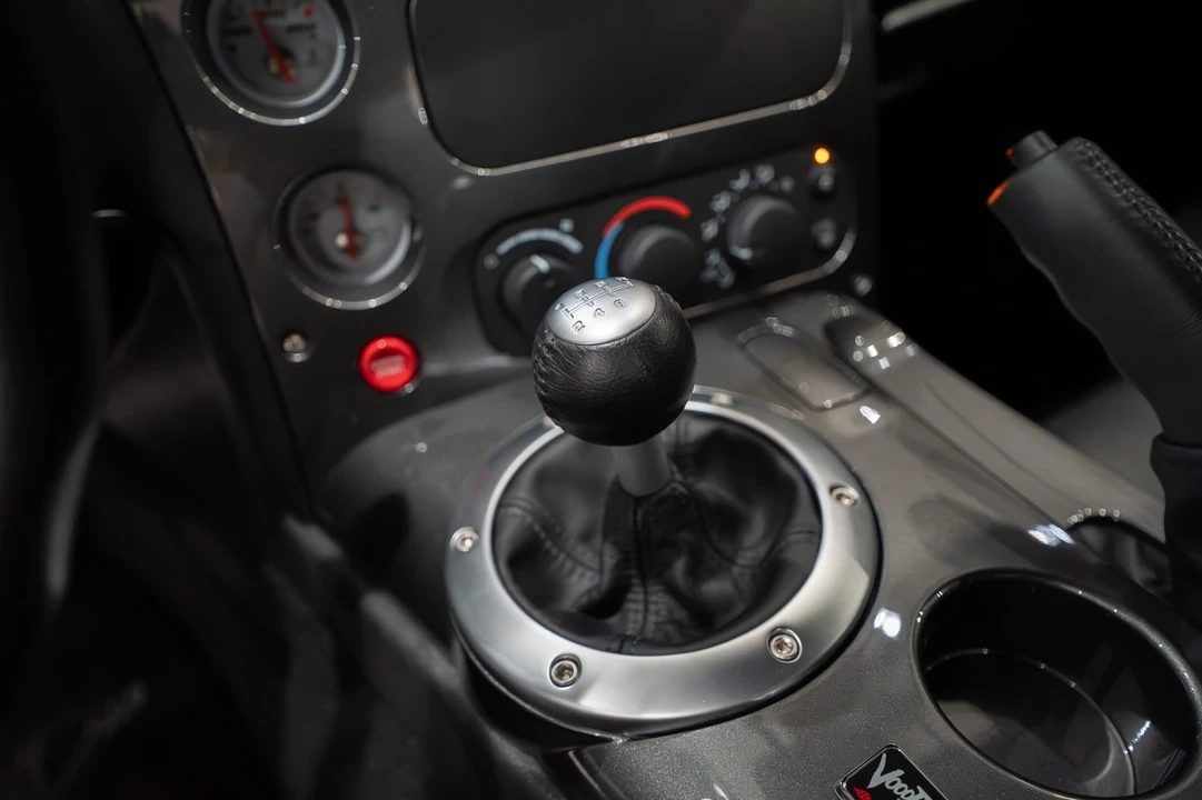 2010 Dodge Viper 4th Gen - Image 19 of 31