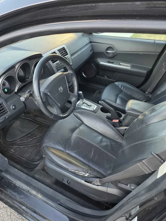2010 Dodge Avenger Sedan - Image 6 of 7
