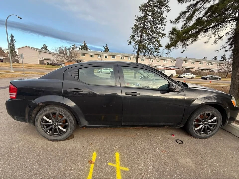 2010 Dodge Avenger Sedan - Image 2 of 4