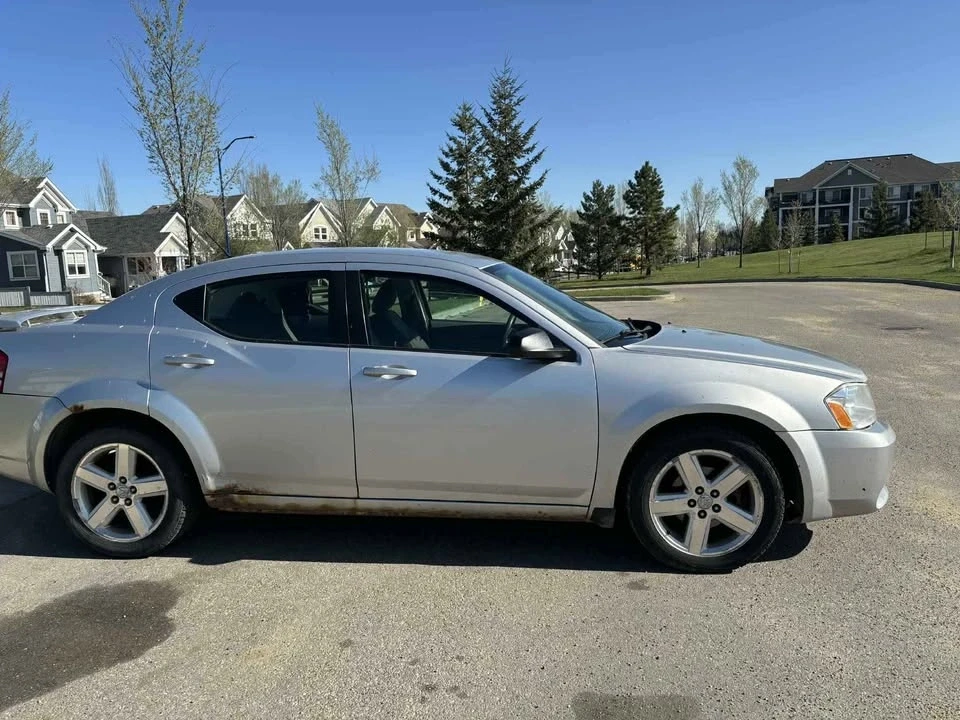 2010 Dodge Avenger Sedan - Image 3 of 12