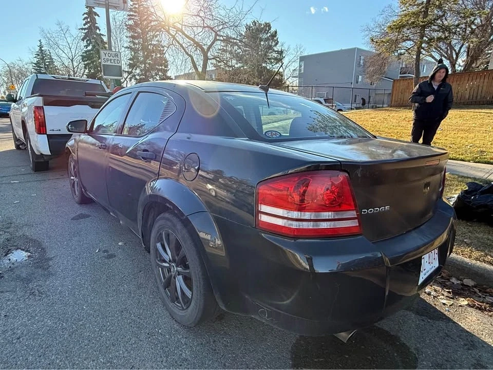 2010 Dodge Avenger Sedan - Image 4 of 10