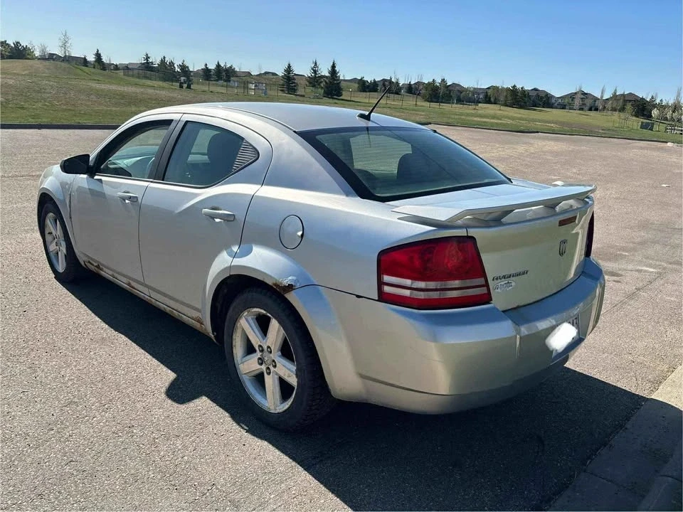 2010 Dodge Avenger Sedan - Image 11 of 12