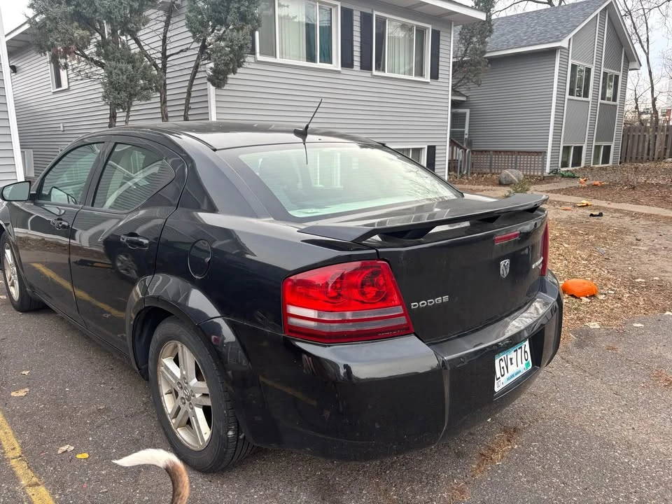 2010 Dodge Avenger Sedan - Image 2 of 2