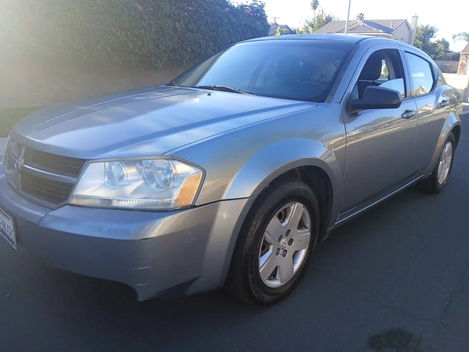 2010 Dodge Avenger Sedan - Image 3 of 5