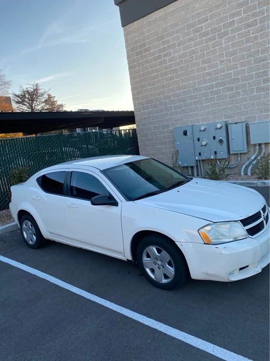 2010 Dodge Avenger Sedan - Image 5 of 7