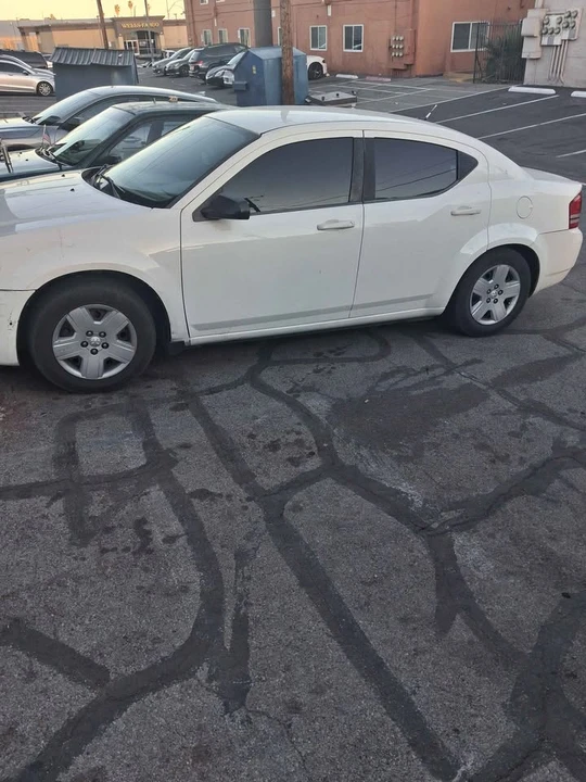 2010 Dodge Avenger Sedan - Image 6 of 8
