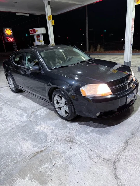 2010 Dodge Avenger Sedan - Image 2 of 7