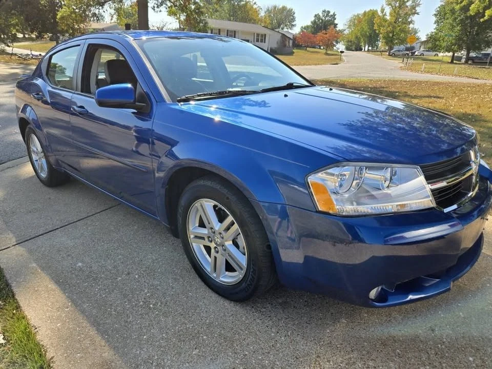 2010 Dodge Avenger Sedan - Image 4 of 7