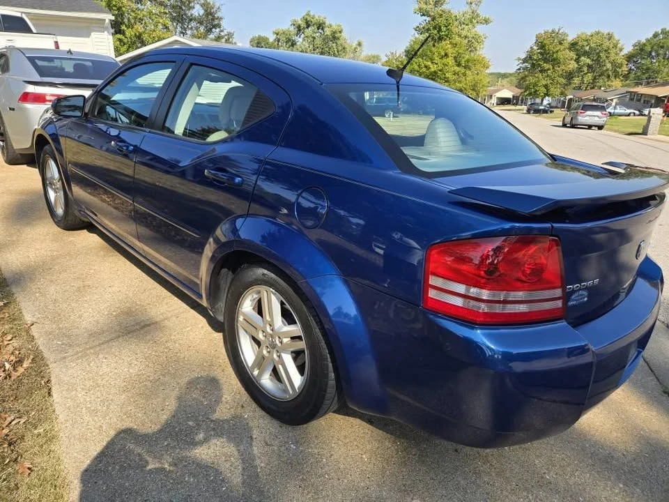 2010 Dodge Avenger Sedan - Image 2 of 7