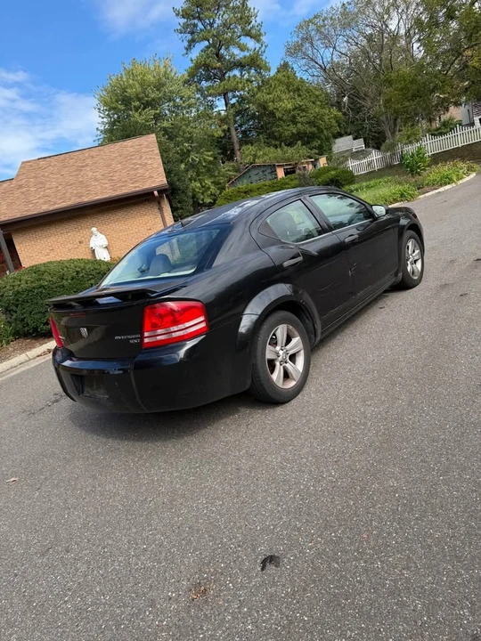 2010 Dodge Avenger Sedan - Image 3 of 5