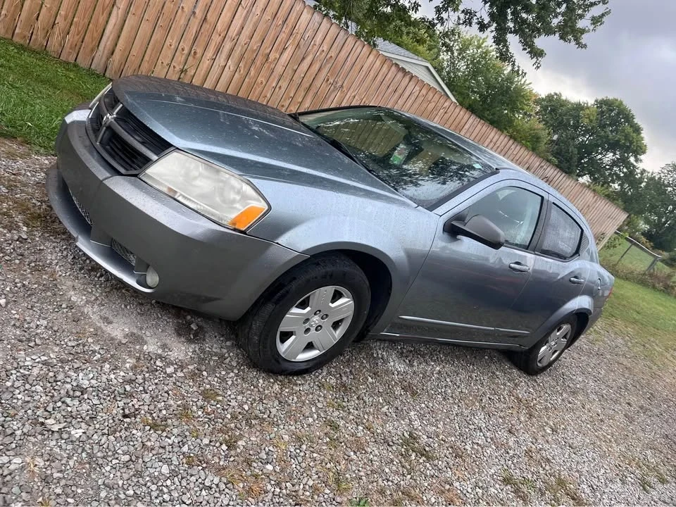 2010 Dodge Avenger Sedan - Image 3 of 5
