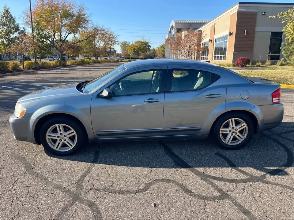 2010 Dodge Avenger Sedan - Image 2 of 12