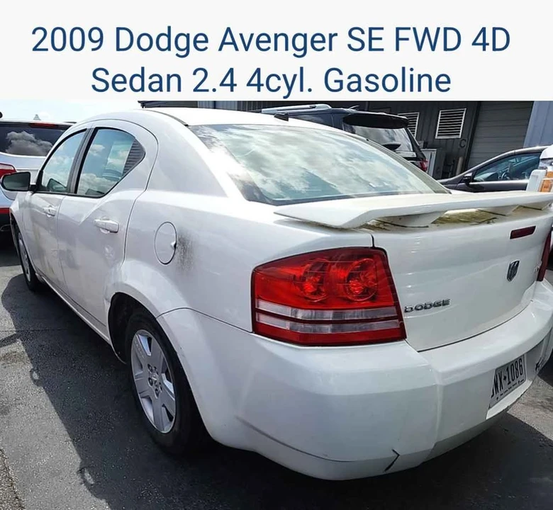 2010 Dodge Avenger Sedan - Image 2 of 9