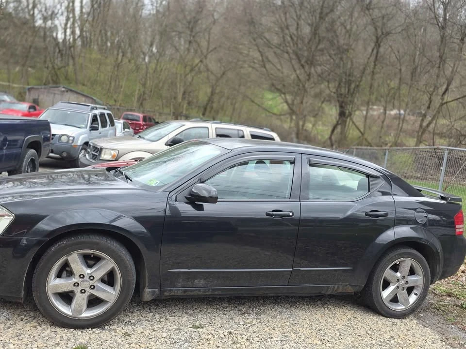 2010 Dodge Avenger Sedan - Image 4 of 8