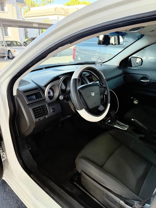 2010 Dodge Avenger Sedan - Image 5 of 6