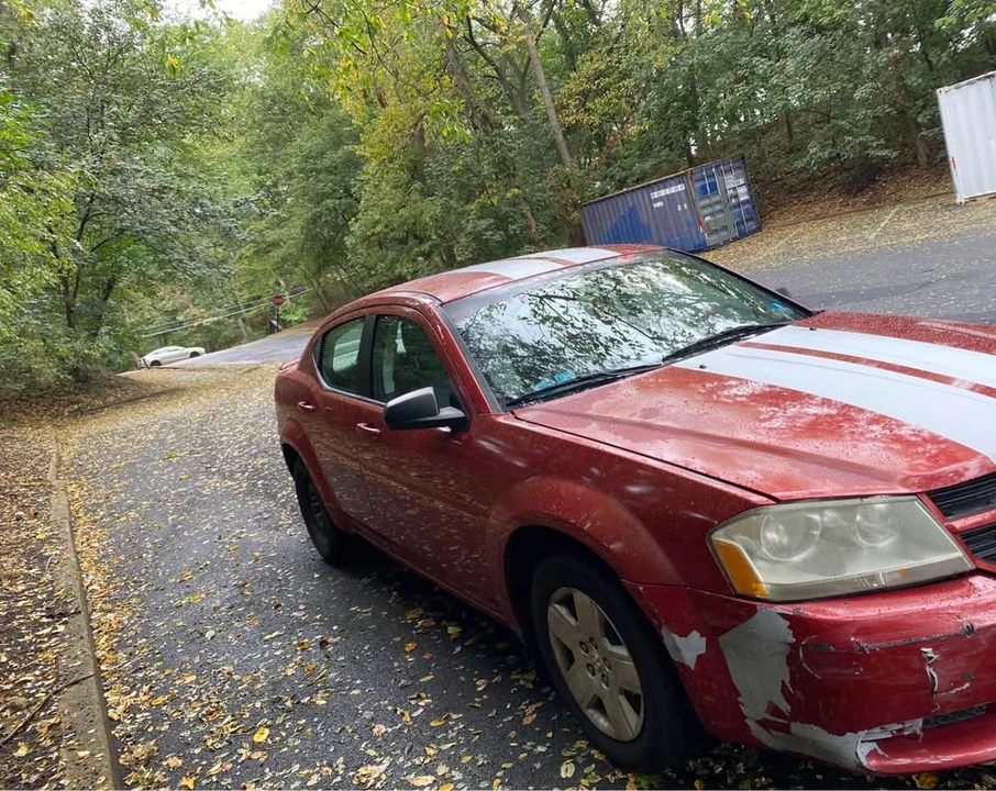 2010 Dodge Avenger Sedan - Image 7 of 8