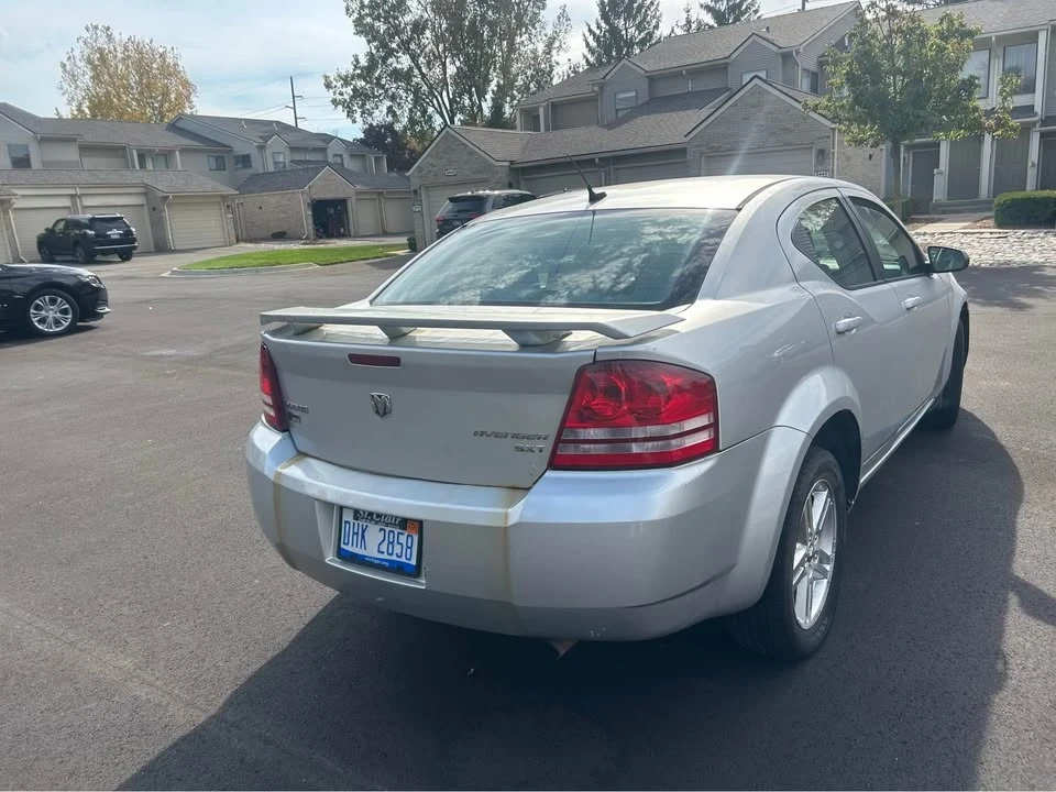 2010 Dodge Avenger Sedan - Image 6 of 6