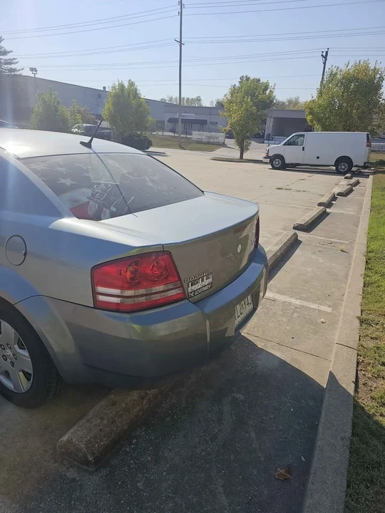 2010 Dodge Avenger Sedan - Image 3 of 4