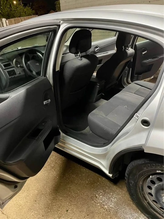 2010 Dodge Avenger Sedan - Image 11 of 11